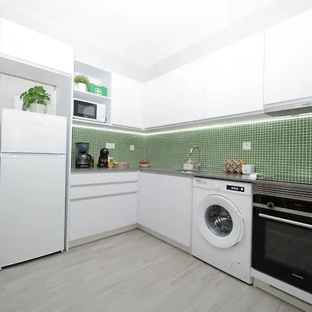 Apartamento Casa Limao - Senhora Da Rocha, Algarve *